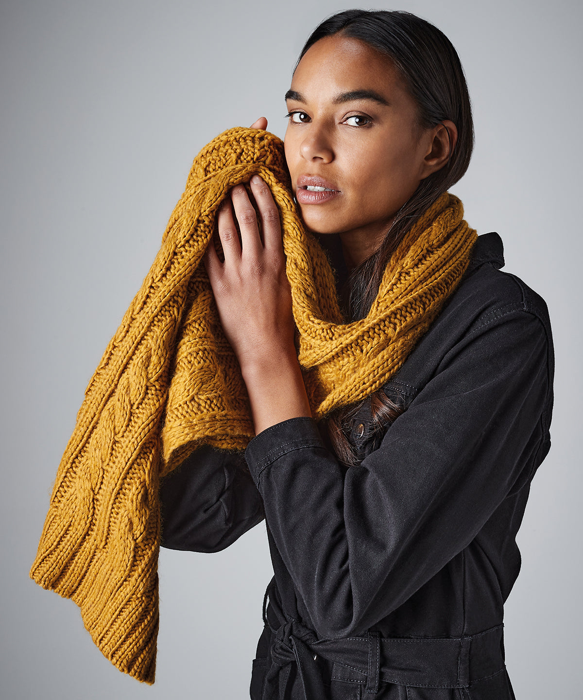 Cable knit melange scarf