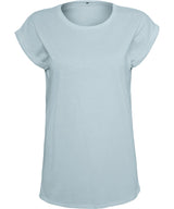 Women's extended shoulder tee