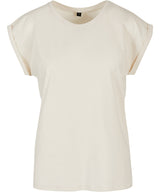 Women’s regular extended shoulder tee